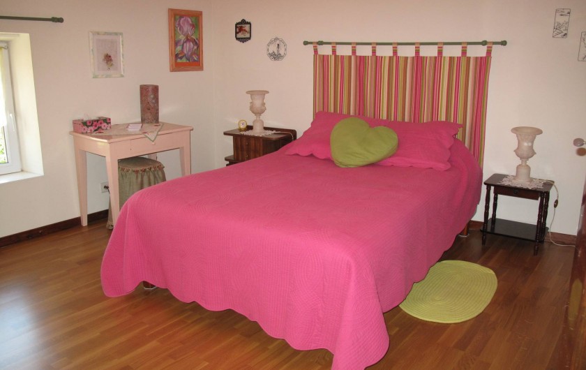 Location de vacances - Gîte à Lapalud - chambre parents