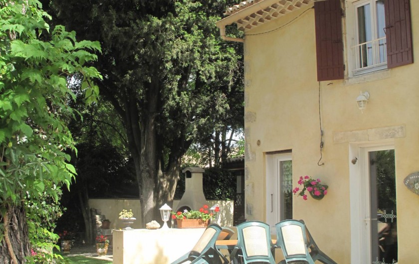 Location de vacances - Gîte à Lapalud - extérieur du gîte