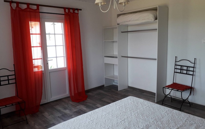 Location de vacances - Gîte à La Force - "Les Bricous" Chambre 1 (lit 160)