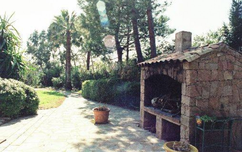 Location de vacances - Studio à Porto-Vecchio - BARBECUE