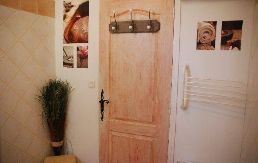 Location de vacances - Villa à Le Puy-Sainte-Réparade - salle d'eau