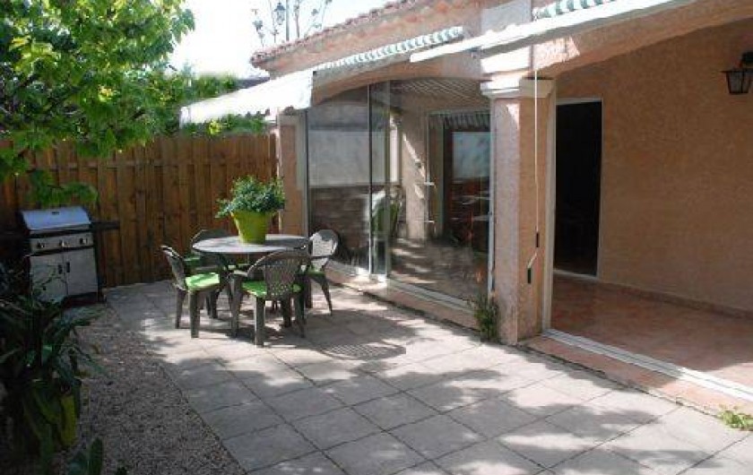 Location de vacances - Villa à Le Puy-Sainte-Réparade - Terrasse exterieure