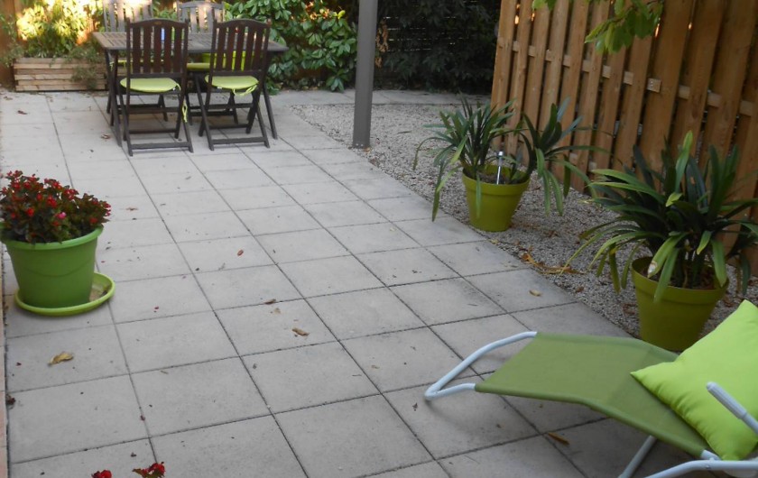 Location de vacances - Villa à Le Puy-Sainte-Réparade - jardin