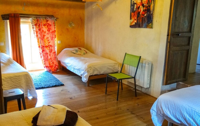 Location de vacances - Gîte à Bourrou - Chambre 3 Thélème