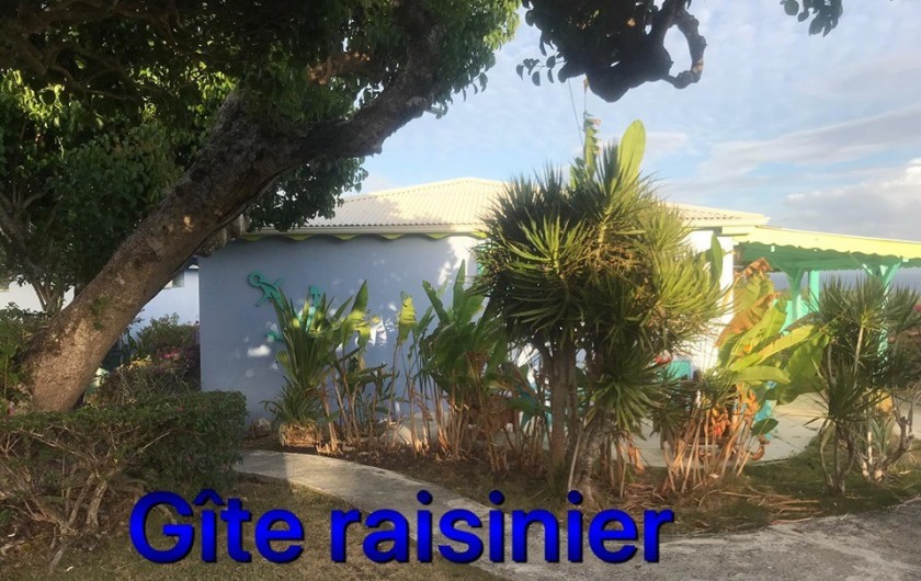 Location de vacances - Gîte à Sainte-Anne - gite pour 4 pers 2 chambres 2 salles d eau 2 wc