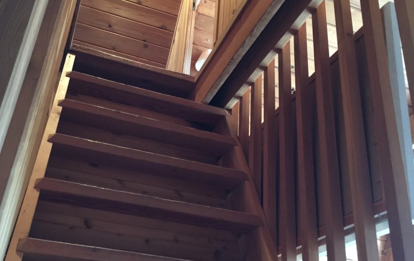 Location de vacances - Chalet à Allos - ESCALIER D'ACCÉS R + 1