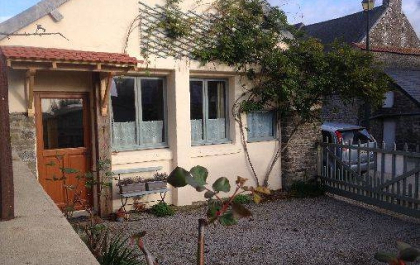 Location de vacances - Gîte à Saint-Georges-de-la-Rivière - cour fermée