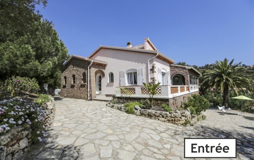 Location de vacances - Villa à Roquebrune-sur-Argens - Possibilité de garer plusieurs voitures