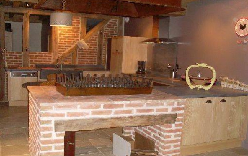 Location de vacances - Gîte à Pourlans - cheminée