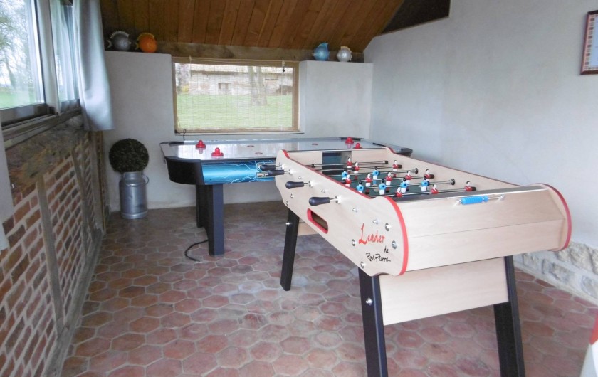 Location de vacances - Gîte à Pourlans - baby foot - table air hockey