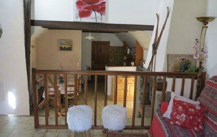 Location de vacances - Gîte à Saint-Pierre-de-Nogaret - Vue en entrante dans le gîte