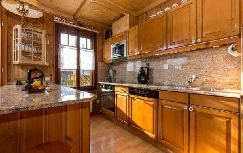 Location de vacances - Chalet à Chamonix-Mont-Blanc - Cuisine américaine au rez-de-chaussée