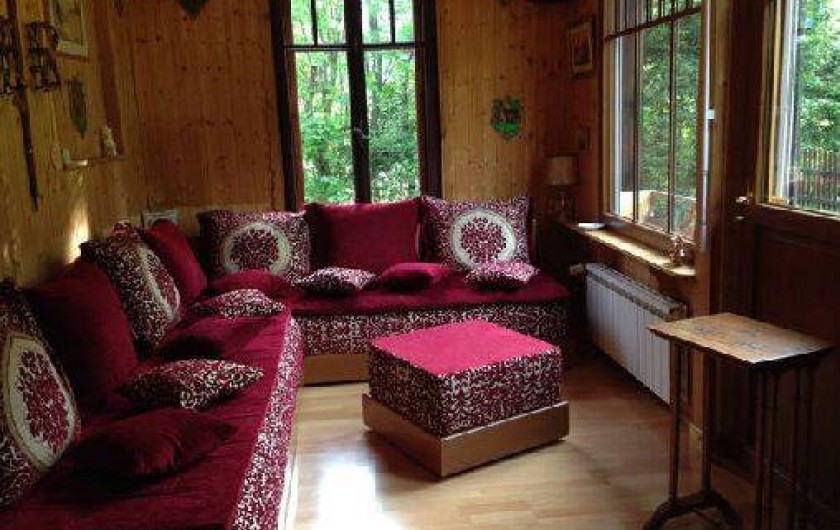 Location de vacances - Chalet à Chamonix-Mont-Blanc - Salon au rez-de-chaussée avec vue sur le Mont-Blanc