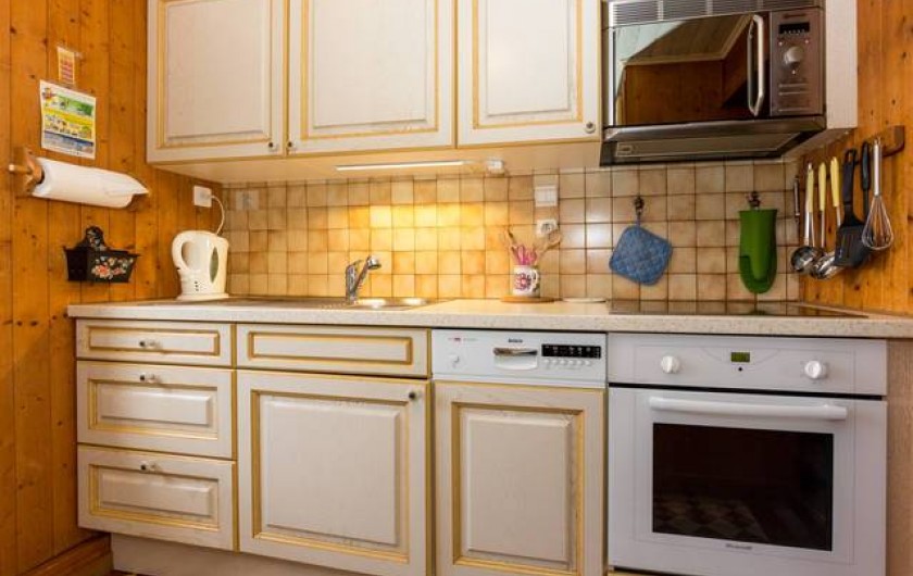 Location de vacances - Chalet à Chamonix-Mont-Blanc - Cuisine agencée au 1er étage