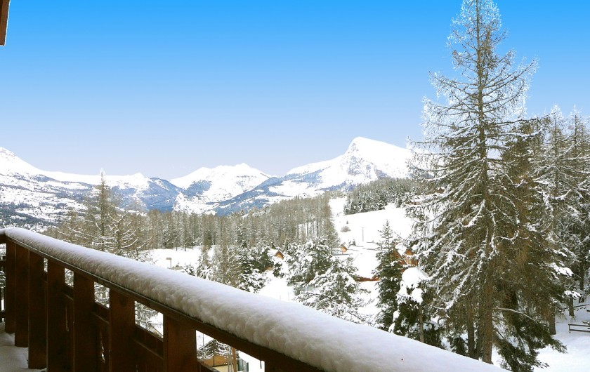Location de vacances - Chalet à La Joue du Loup - Vue montagne depuis le balcon