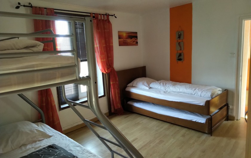 Location de vacances - Gîte à Sainte-Honorine-des-Pertes - Chambre au 1er étage du Gîte A