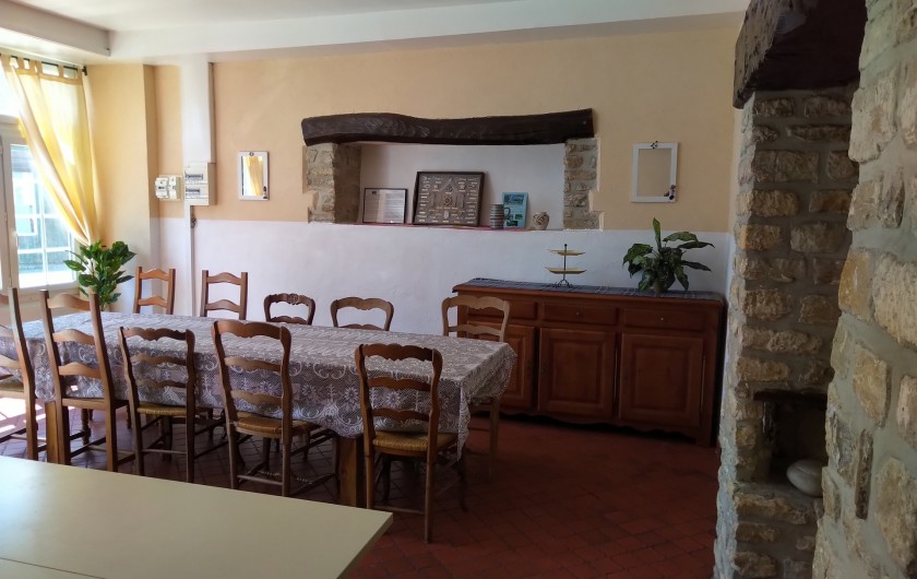 Location de vacances - Gîte à Sainte-Honorine-des-Pertes - Salle à Manger du Gîte B