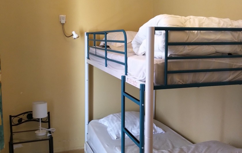 Location de vacances - Gîte à Sainte-Honorine-des-Pertes - Chambre pour enfants Gîte A