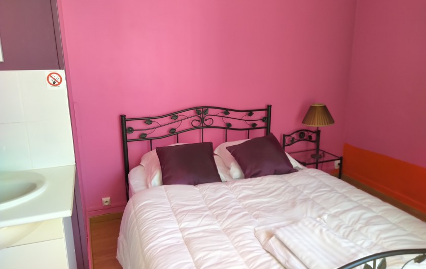 Location de vacances - Gîte à Sainte-Honorine-des-Pertes - Chambre du 1er étage du Gîte C