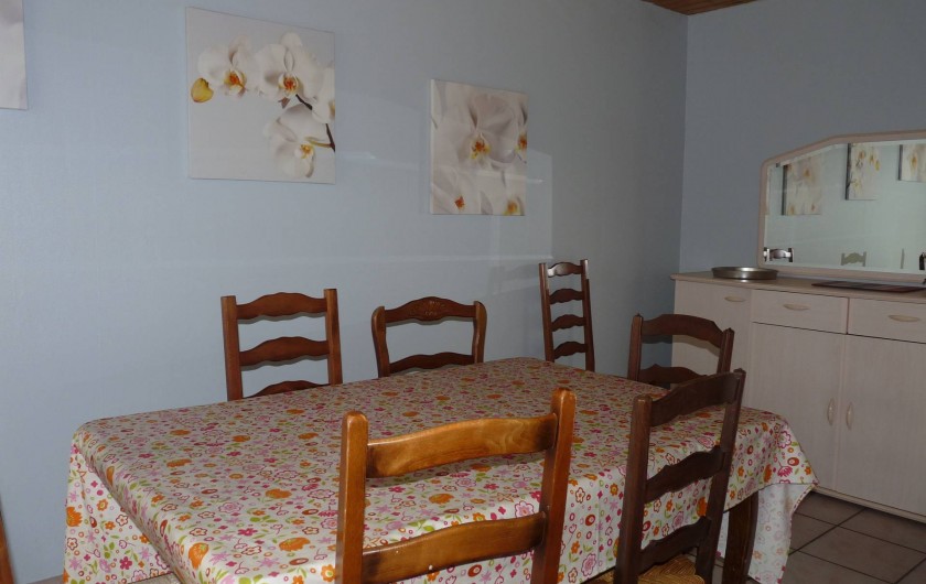 Location de vacances - Appartement à Ban-de-Laveline - coin repas grand gite