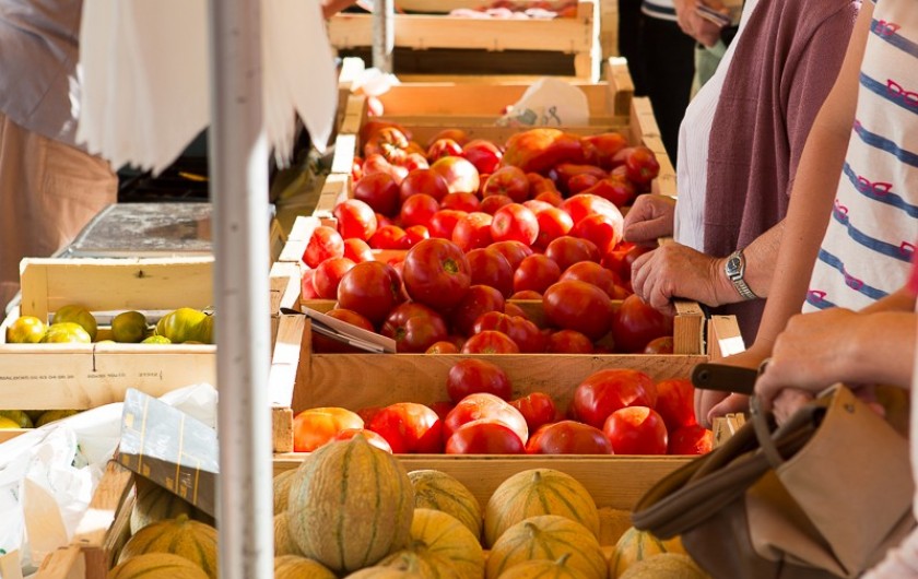 Location de vacances - Chalet à Rieupeyroux - Les marchés de Pays