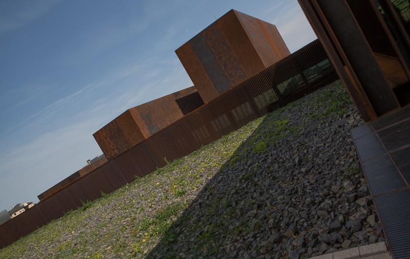 Location de vacances - Chalet à Rieupeyroux - Le musée Soulage à Rodez
