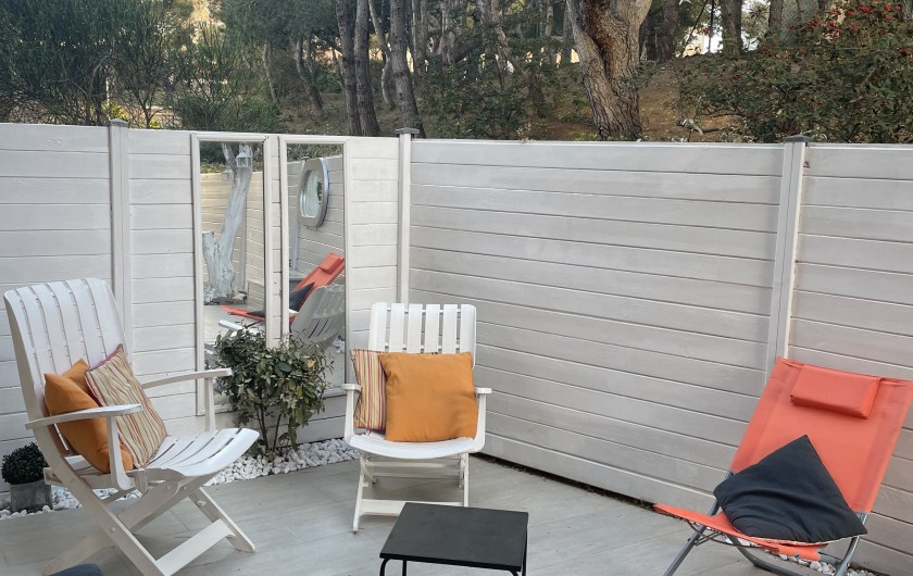 Location de vacances - Appartement à Six-Fours-les-Plages - deuxième terrasse coté pinède