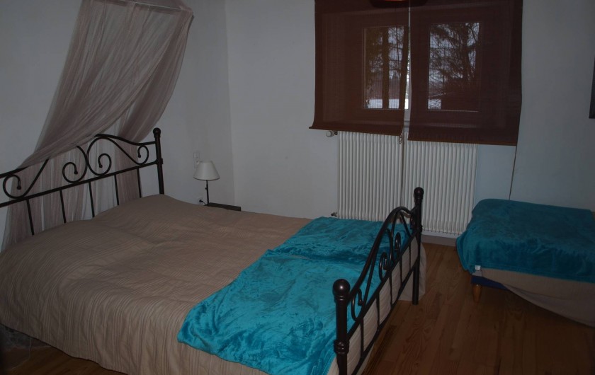 Location de vacances - Gîte à Corcieux - La chambre bleue au RdC