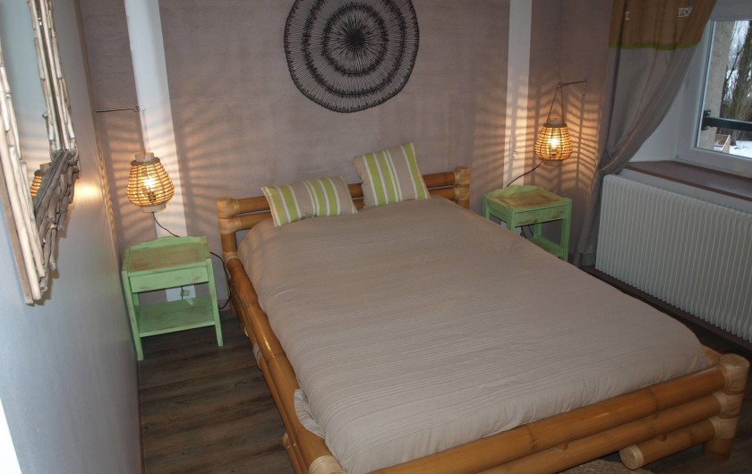 Location de vacances - Gîte à Corcieux - La chambre bambou à l'étage