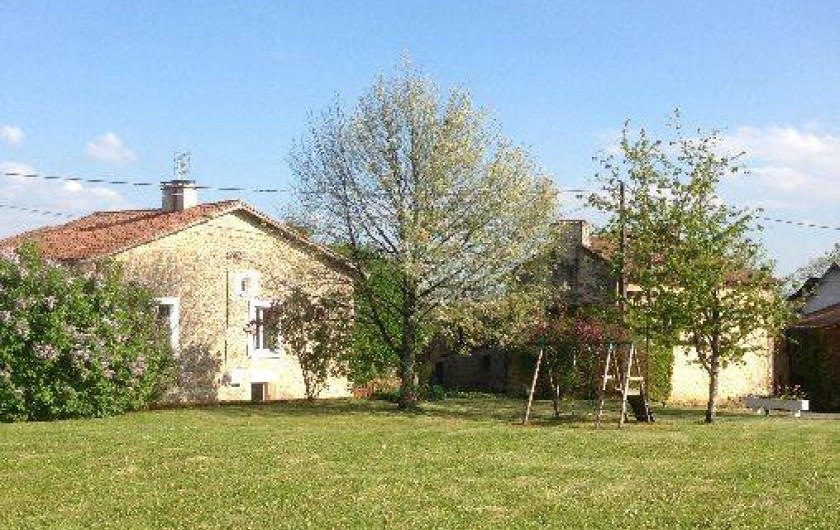 Location de vacances - Gîte à Corgnac-sur-l'Isle - Vue du pré