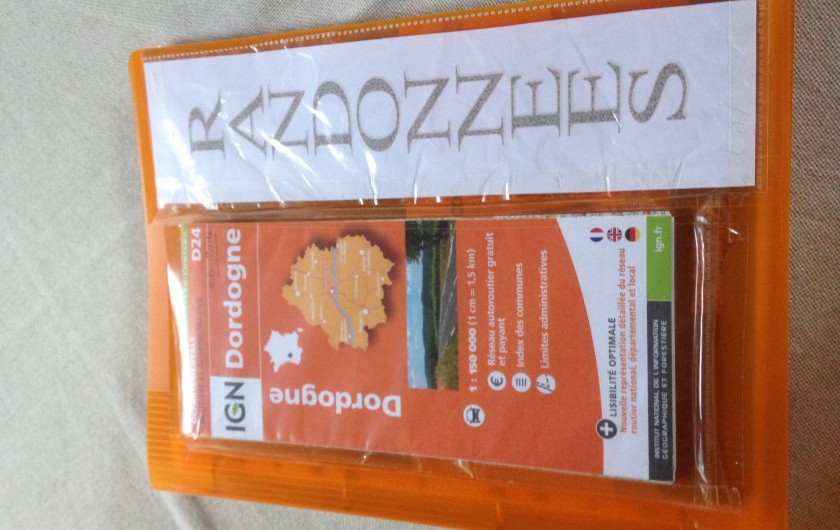 Location de vacances - Gîte à Corgnac-sur-l'Isle - Guide de randonnée avec cartes à disposition des chemins de randonnée
