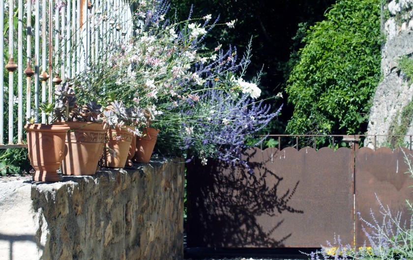 Location de vacances - Gîte à Tharaux - Votre entrée privative