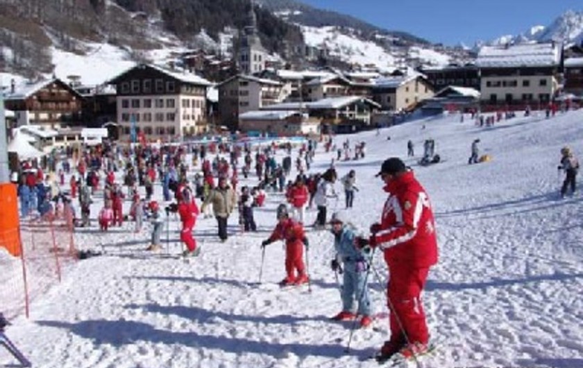 Location de vacances - Appartement à Thônes - La station de La Clusaz paradis du ski à 13 km de la location