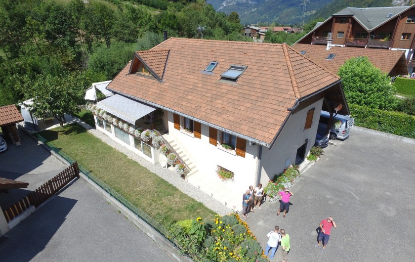 Location de vacances - Appartement à Thônes - La location vue du ciel....