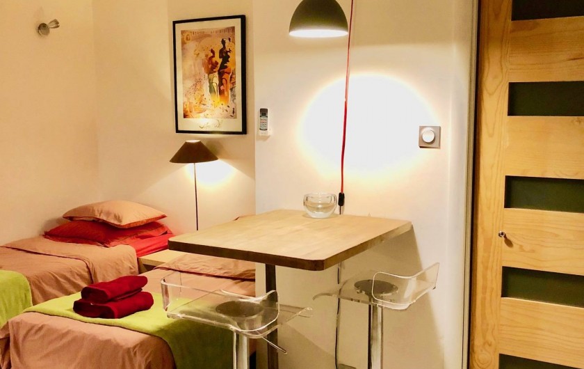 Location de vacances - Appartement à Monaco-Ville - coin repas 2 personnes