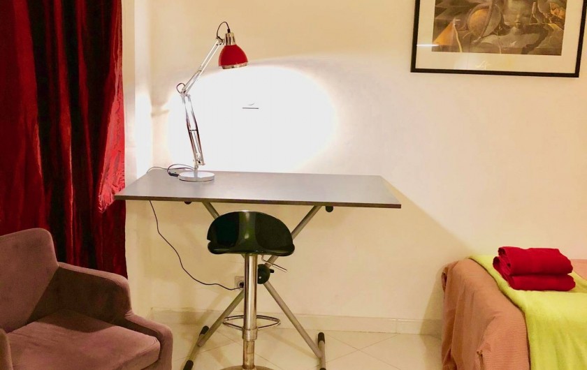Location de vacances - Appartement à Monaco-Ville - coin bureau du studio