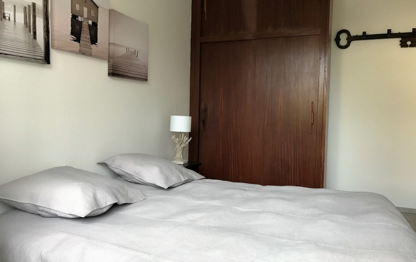 Location de vacances - Villa à Blonville-sur-Mer - Chambre avec un grand placard