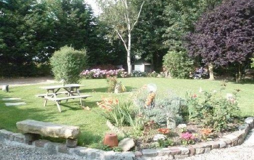 Location de vacances - Gîte à Saint-Sauveur-d'Émalleville - Le jardin