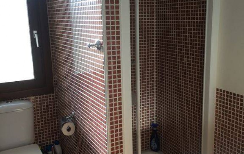 Location de vacances - Appartement à Vera - salle de bain avec douche