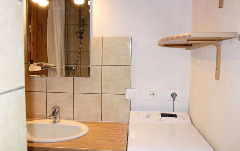 Location de vacances - Chalet à Saint-Hilaire - salle d'eau