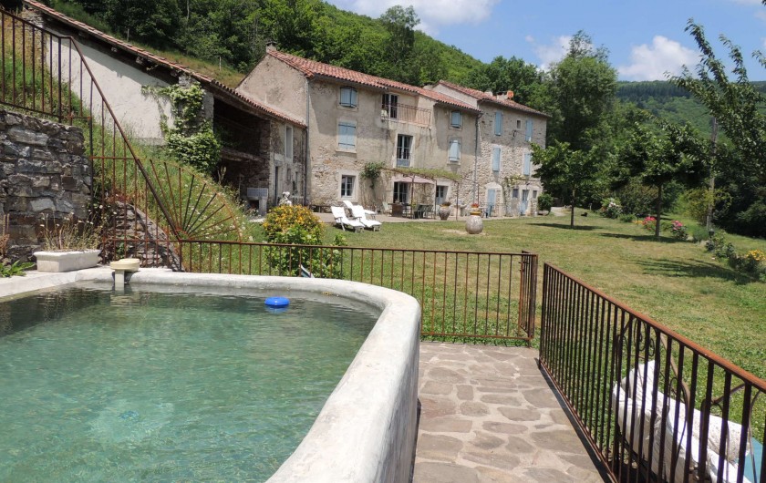 Location de vacances - Mas à Courniou - extérieur