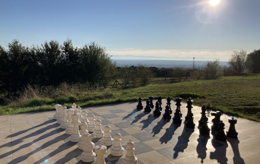 Location de vacances - Appartement à Saissac - jeu d'échecs géant