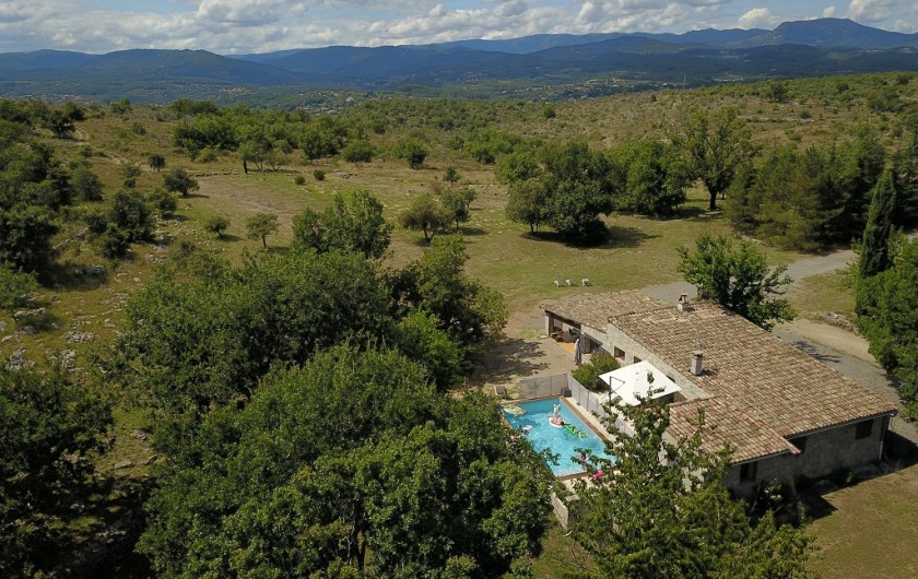 Location de vacances - Villa à Labeaume - L' orée du bois  du ciel avec  vue panoramique sur les montagnes des Cévennes
