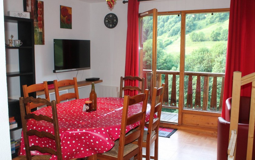 Location de vacances - Appartement à Saint-Sorlin-d'Arves - coin salle à manger