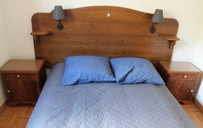 Location de vacances - Appartement à Saint-Sorlin-d'Arves - chambre 1 niveau inférieur 1 lit 140/190