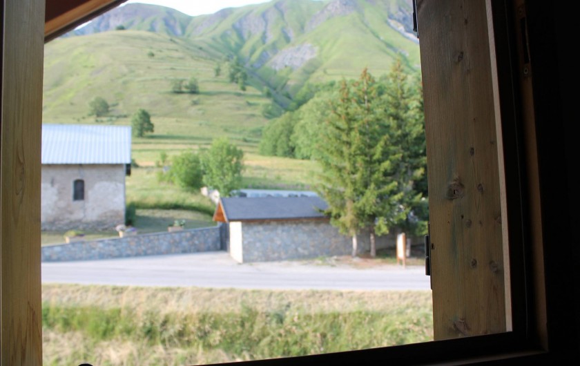 Location de vacances - Appartement à Saint-Sorlin-d'Arves - vue chambre 1