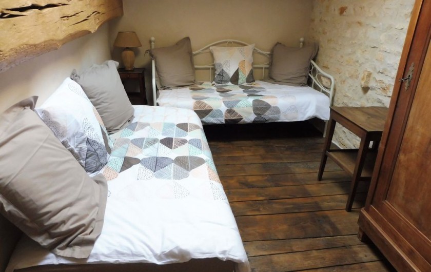 Location de vacances - Villa à Cellefrouin - ETAGE MEZZANINE