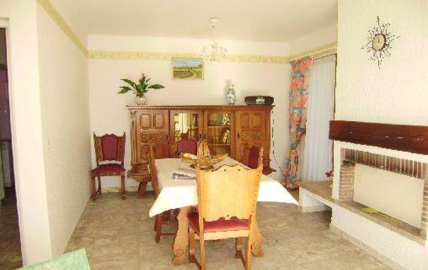 Location de vacances - Gîte à Alata - Séjour côté salle à manger