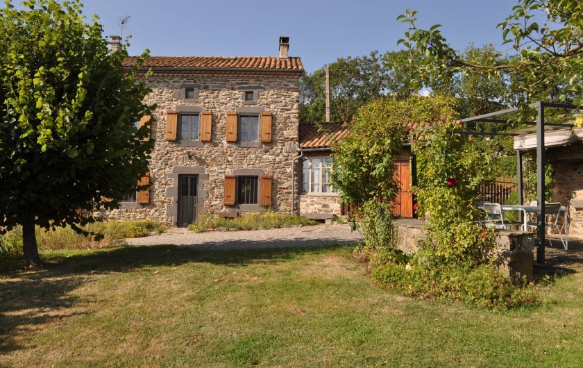 Location de vacances - Gîte à Saint-Flour - facade sud
