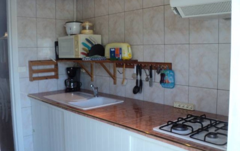 Location de vacances - Gîte à Bois De Nèfles - Cuisine équipée